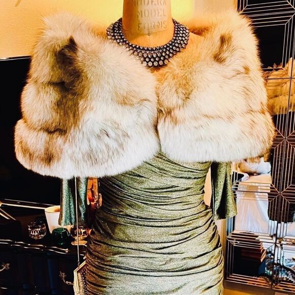 ♥️ White Norwegian FOX Fur Stole Bridal Shawl Cape, Winter Wedding Caplet Gatsby - Picture 12 of 16